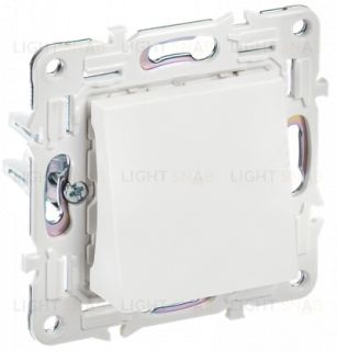 Вывод кабеля IEK Skandy, арктический белый SK-VK10-0-K01 SK-VK10-0-K01