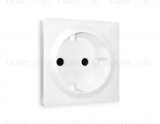 Лицевая панель ALFA (Белый глянец) для электрической розетки с заземлением со шторками QUANT AP1070 AP1070