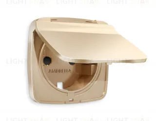 Лицевая панель OMEGA (Шампань) для электрической розетки с заземлением со шторками и защитной крышкой IP44 QUANT OP6080 OP6080