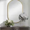 Золотое настенное зеркало 