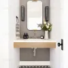 Золотое настенное зеркало 