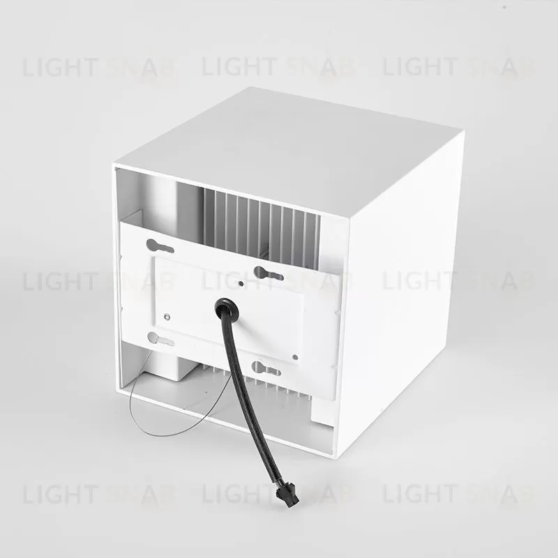 Накладной светодиодный светильник TORE VL27066