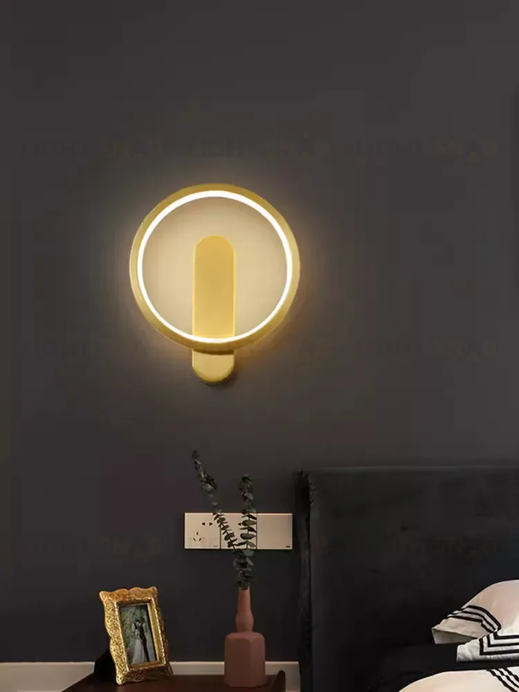 Настенный светильник (Бра) OLASTA 81019-1W