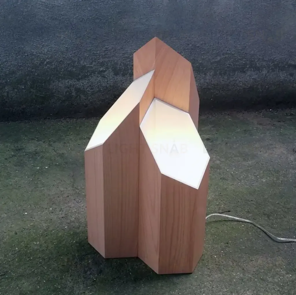 Настольная лампа ARES N1558