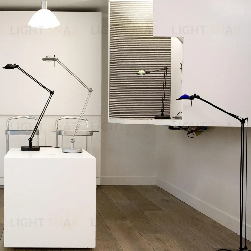 Настольный светильник Berenice by Luceplan 1D120=00E001