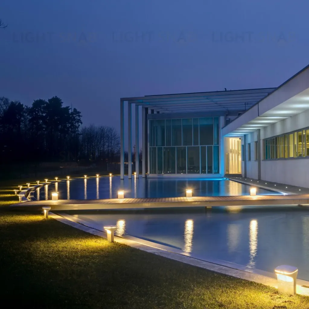 Настенный светильник Sky by Luceplan 1D630A0LE013