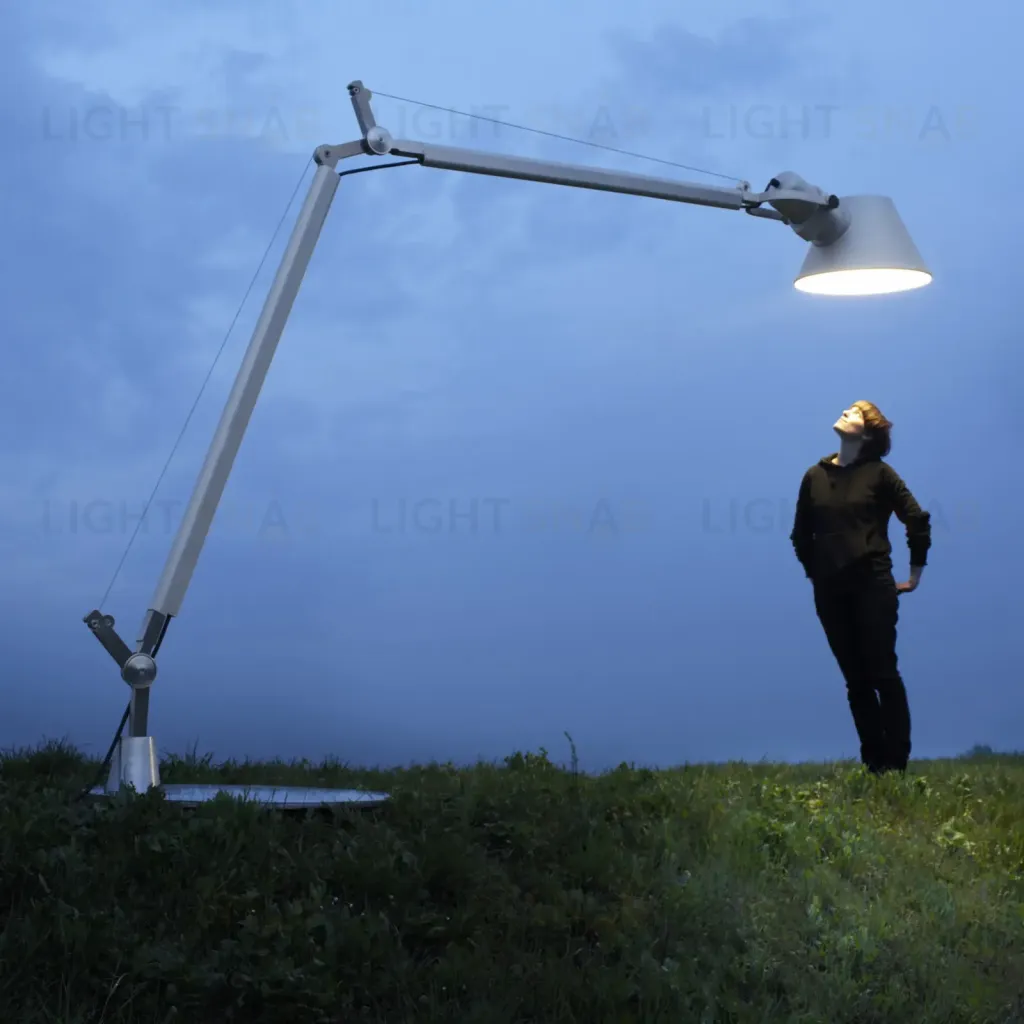 Напольный светильник Tolomeo XXL by Artemide 1532010A