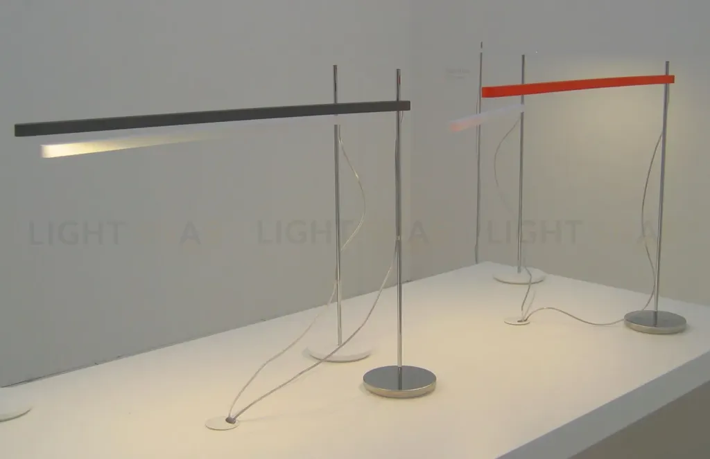 Настольный светильник TALAK  by Artemide 0682050A