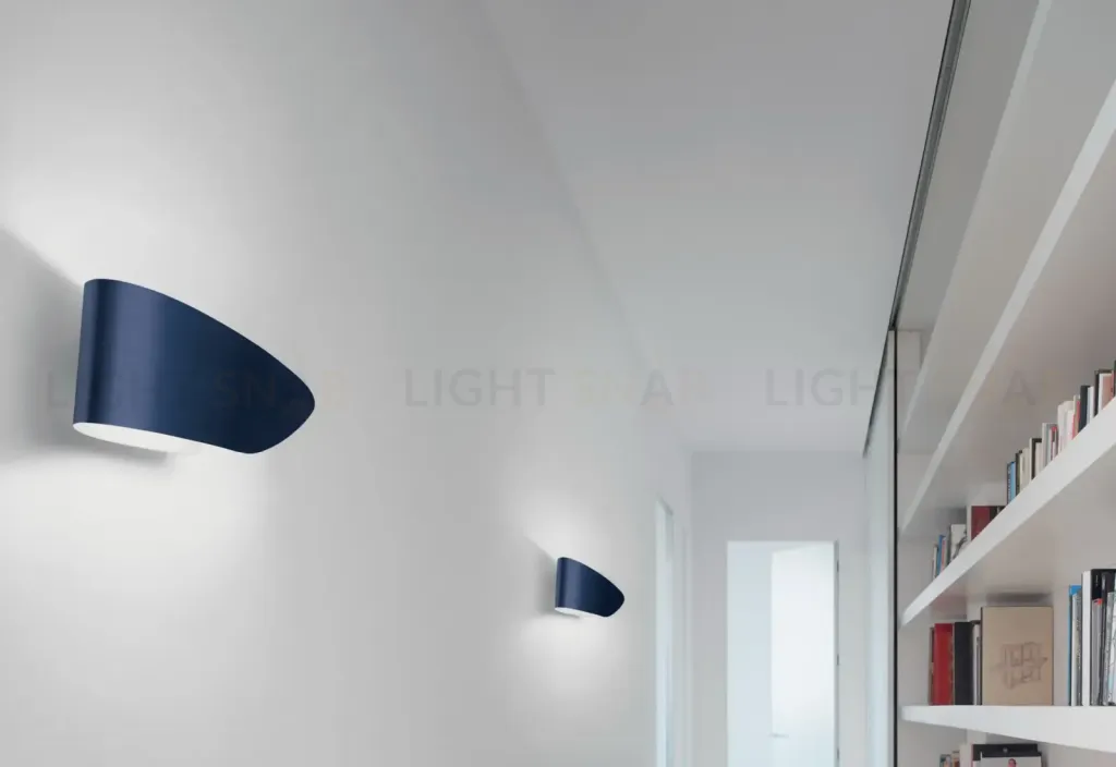 Настенный светильник EURIALO by Artemide 1229010A