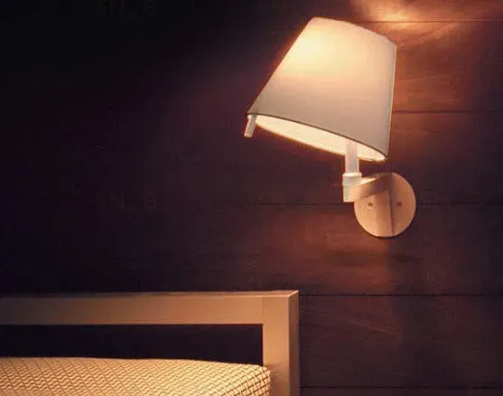 Настенный светильник MELAMPO  by Artemide 0720020A