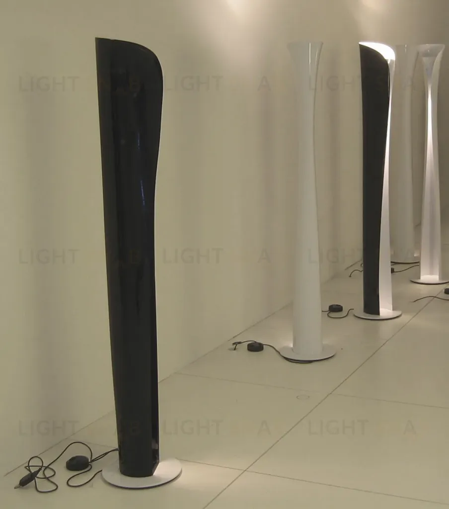 Напольный светильник CADMO by Artemide 1368010A