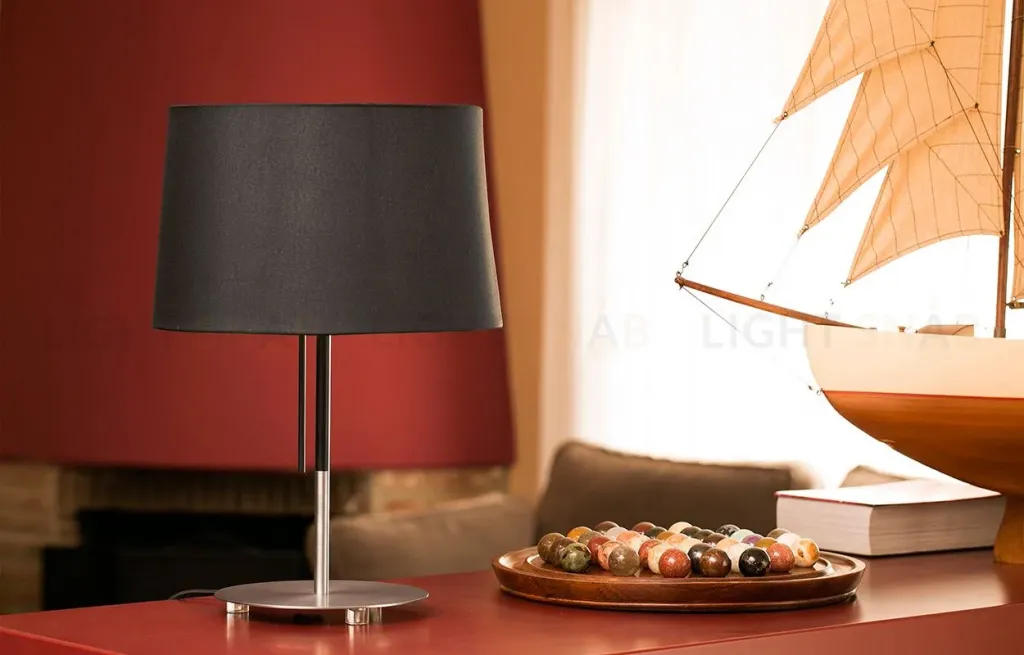 Лампа настольная Volta nickel+black 20026 20026