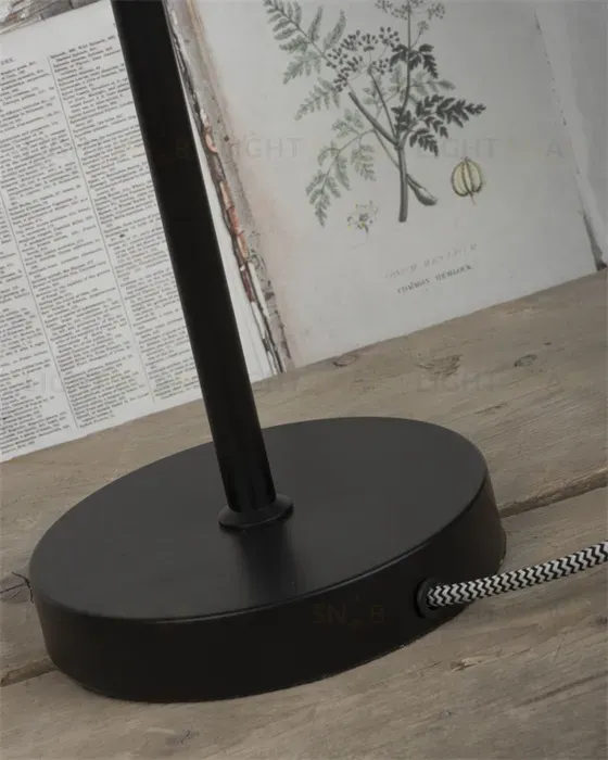 Настольная лампа SHEFFIELD by Romi Amsterdam ON132