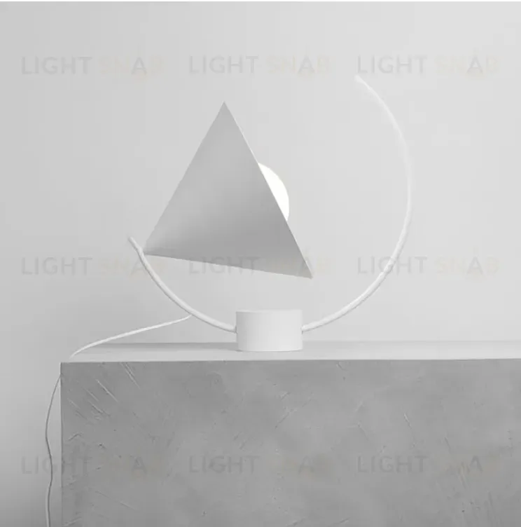 Настольная лампа MERIDIAN N5543