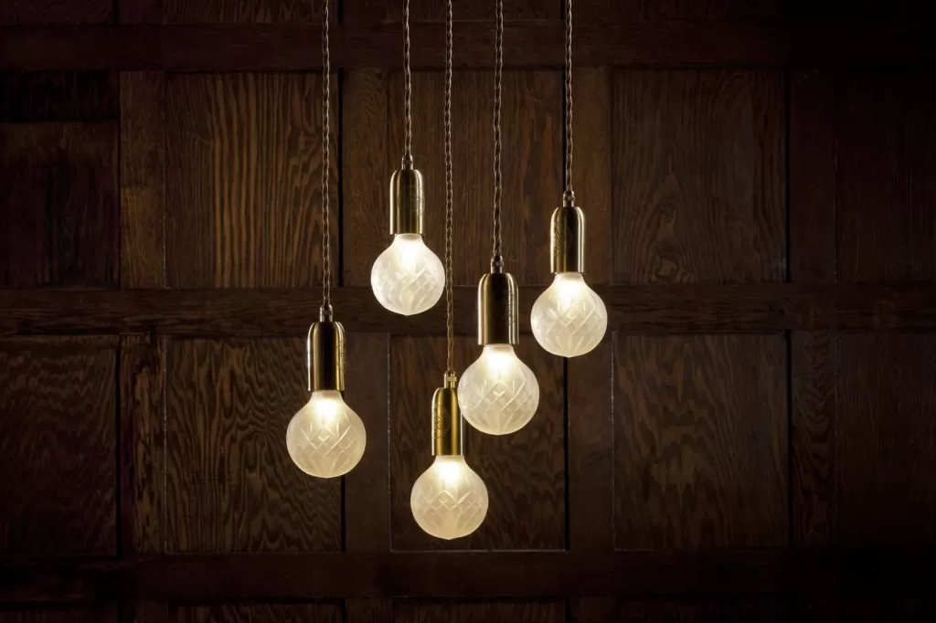 Подвесной дизайнерский светильник Crystal Bulb by Lee Broom (18 подвесов) LSR5586