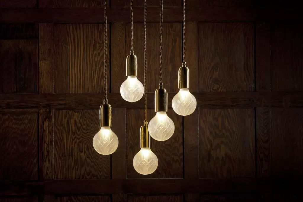 Подвесной дизайнерский светильник Crystal Bulb by Lee Broom (5 подвесов) LSR5589