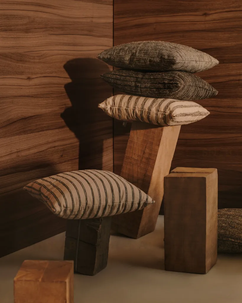 Caliu Чехол для подушки серо-бежевый шелк и хлопок 45 x 45 см 210744