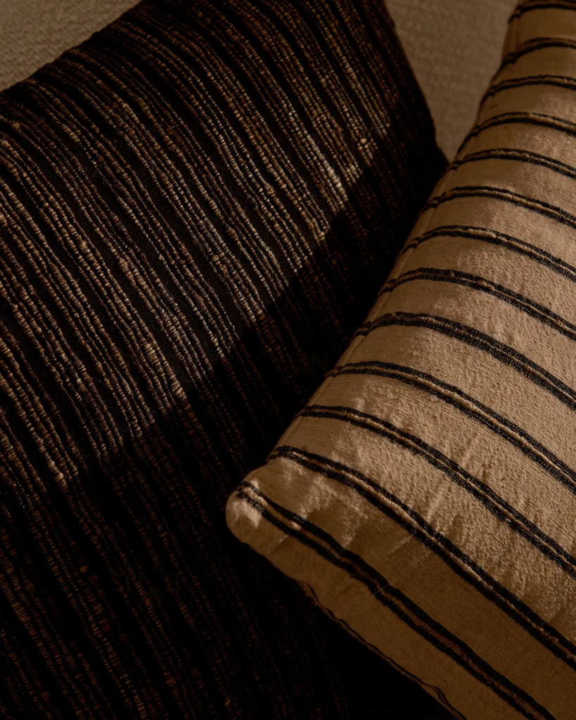 Caliu Чехол для подушки серо-бежевый шелк и хлопок 45 x 45 см 210744