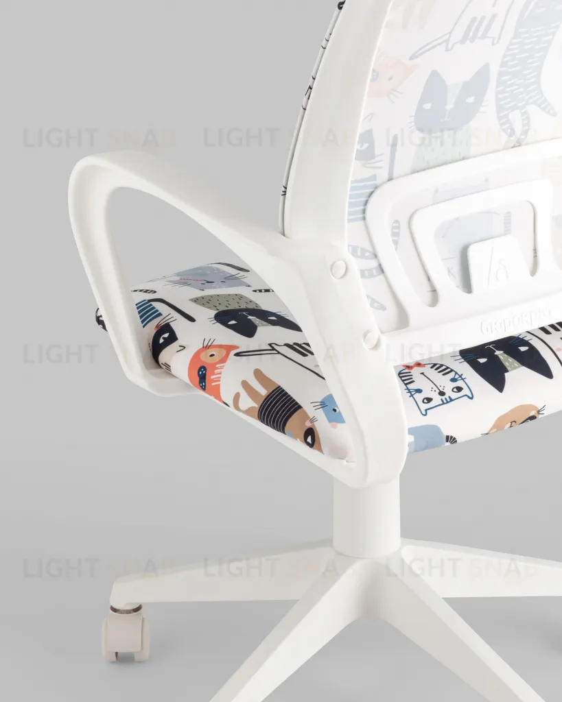 Кресло детское Бюрократ BUROKIDS 1 W мультиколор коты крестовина пластик белый УТ000036838