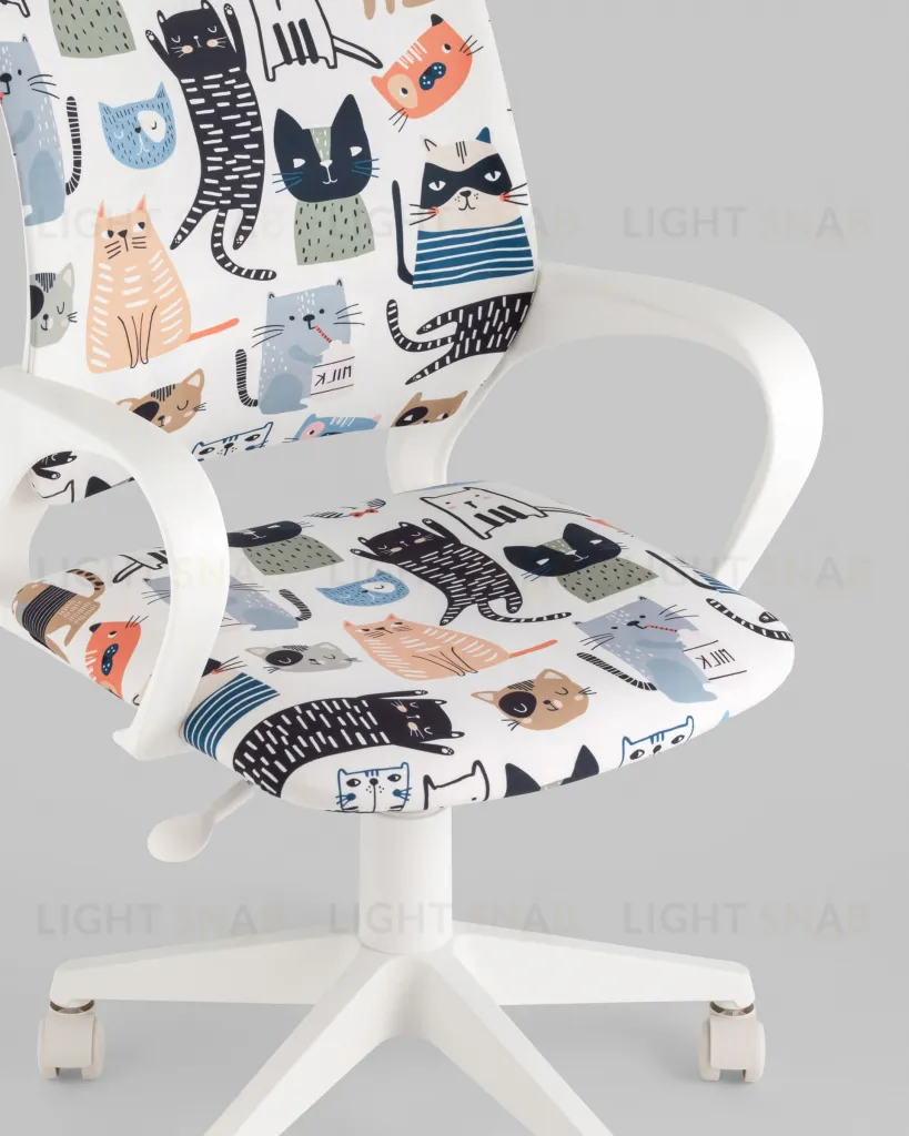 Кресло детское Бюрократ BUROKIDS 1 W мультиколор коты крестовина пластик белый УТ000036838