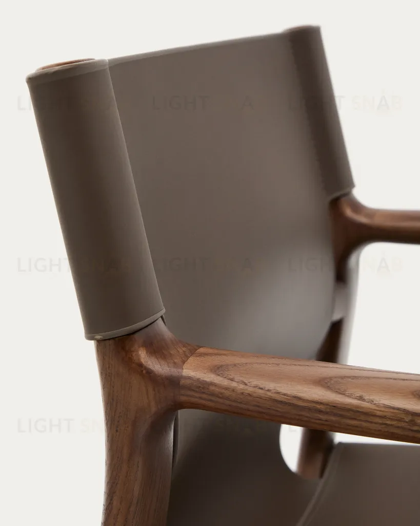 Стул Jan из переработанной кожи темно-коричневого цвета и ясеня в ореховом цвете 301328