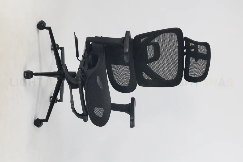 Кресло офисное TopChairs Vertus черная сетка УТ000042053