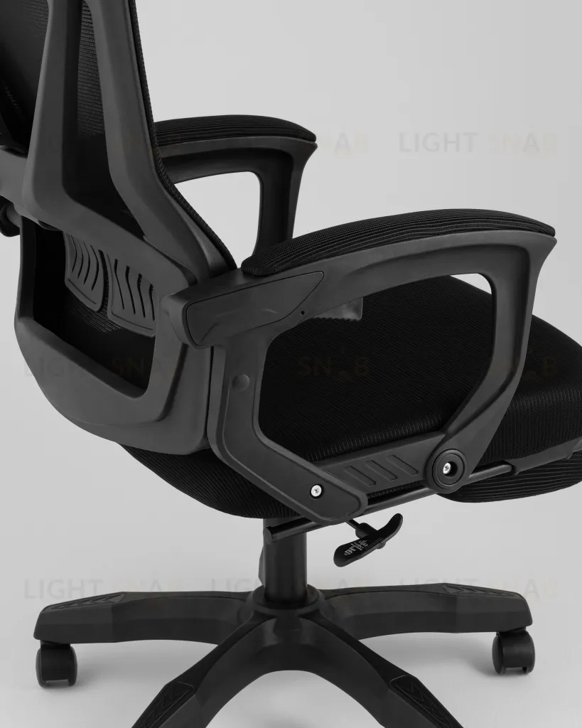 Кресло офисное TopChairs Vecto черный УТ000042077