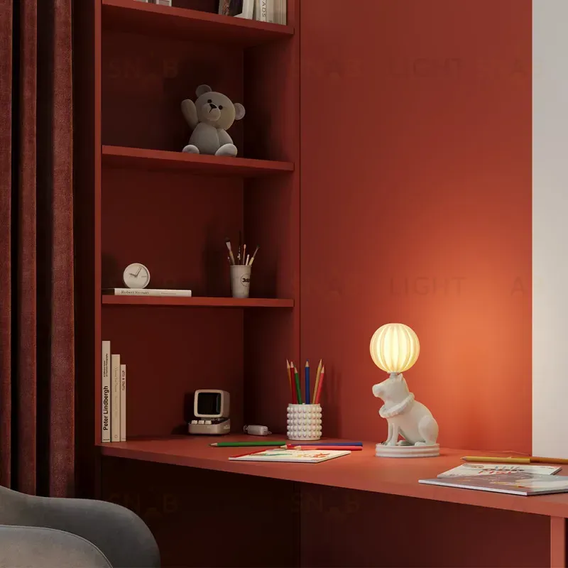 Настольная лампа Maytoni MOD477TL-L5W3K 