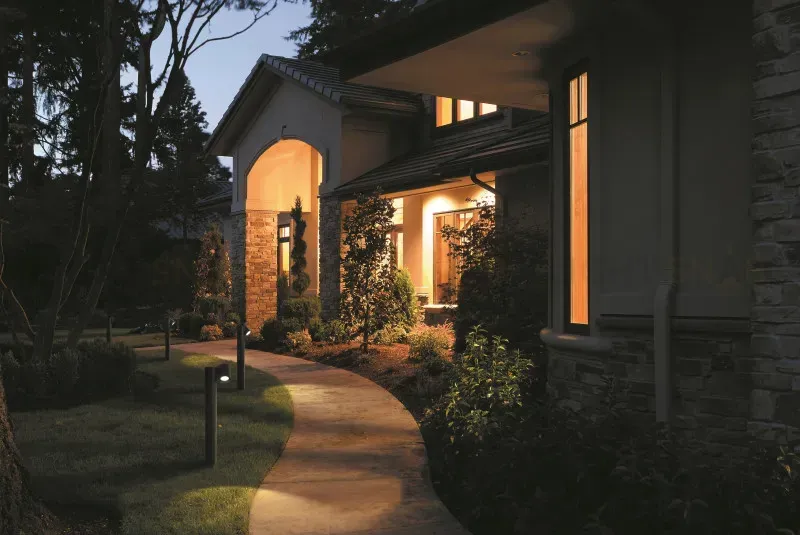 Садово-парковый светильник Maytoni O010FL-01B O010FL-01B