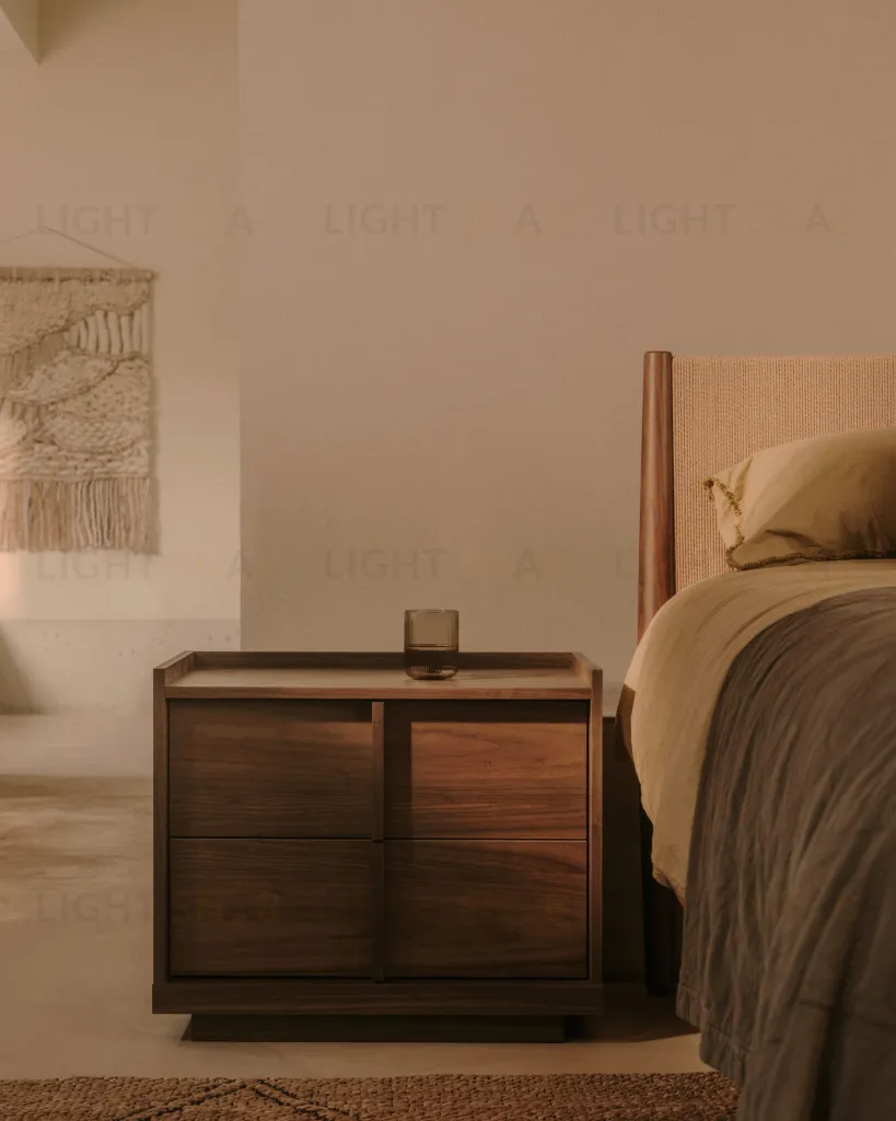 Прикроватная тумбочка Onix 2 ящика шпон ореха в темной отделке 60 x 59 см 205362