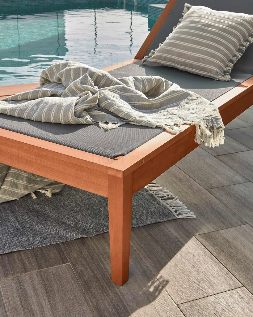 Шезлонг Caterin из эвкалипта зеленый 097641