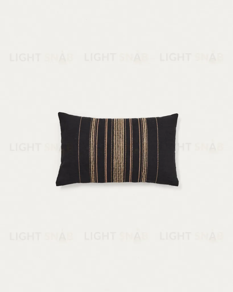Чехол для подушки Sairu из льна черного цвета с бежевой вышивкой 30 x 50 см 262055