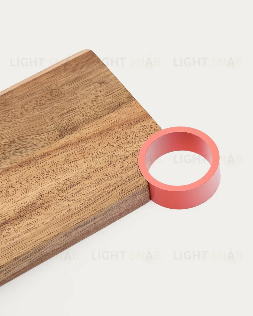 Сервировочная доска Zairin из акации с ручкой из розового металла 254251