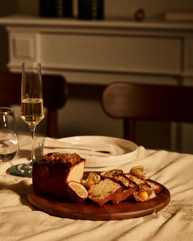 Доска сервировочная малая Klot из акации 209213