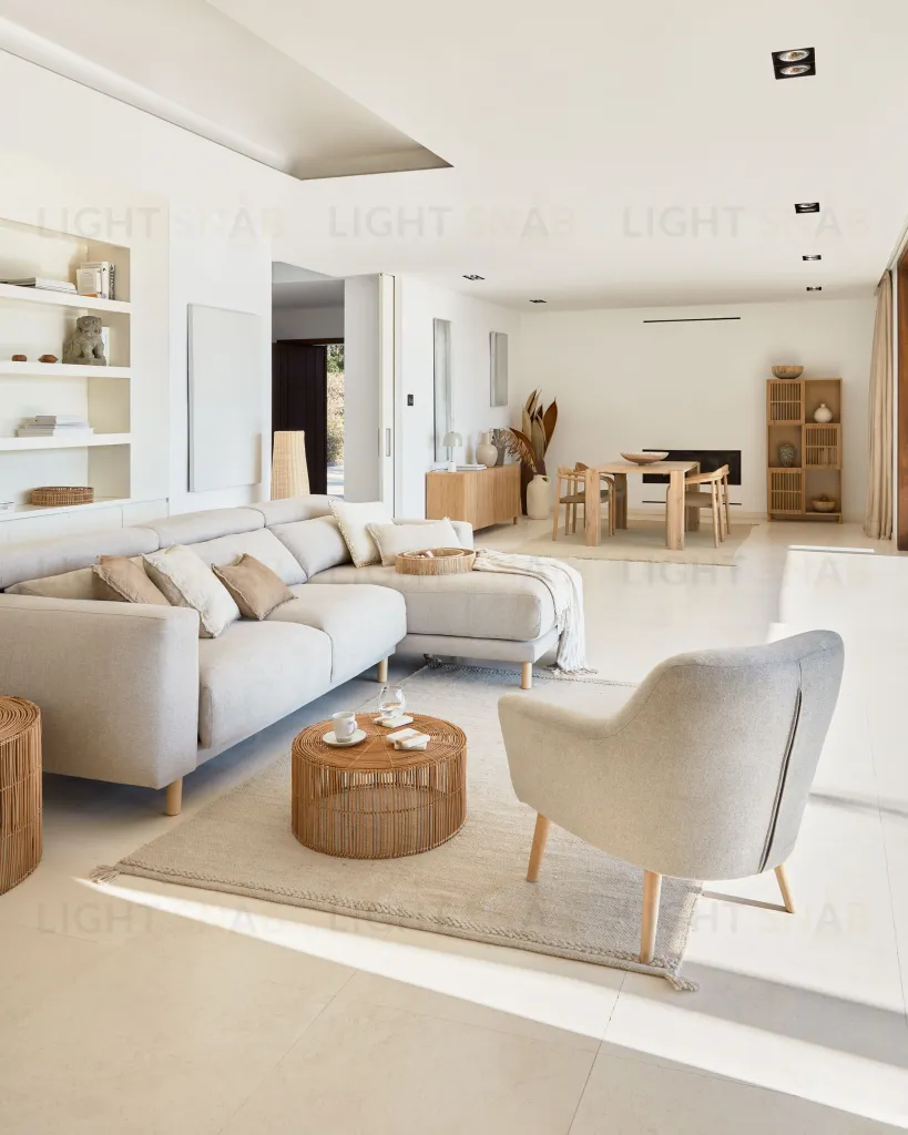 Настенная панель Mely из массива дерева альбиция белая Ø 50 см 101081