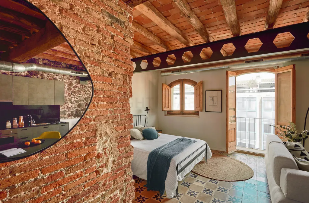 Диван 3 местный Compo с подносом бежевый 069429