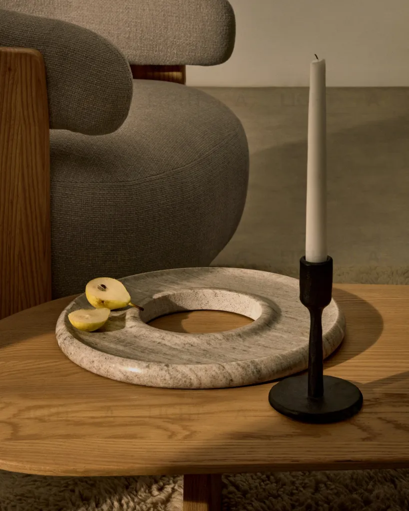 Поднос из бежевого мрамора Morel 210055