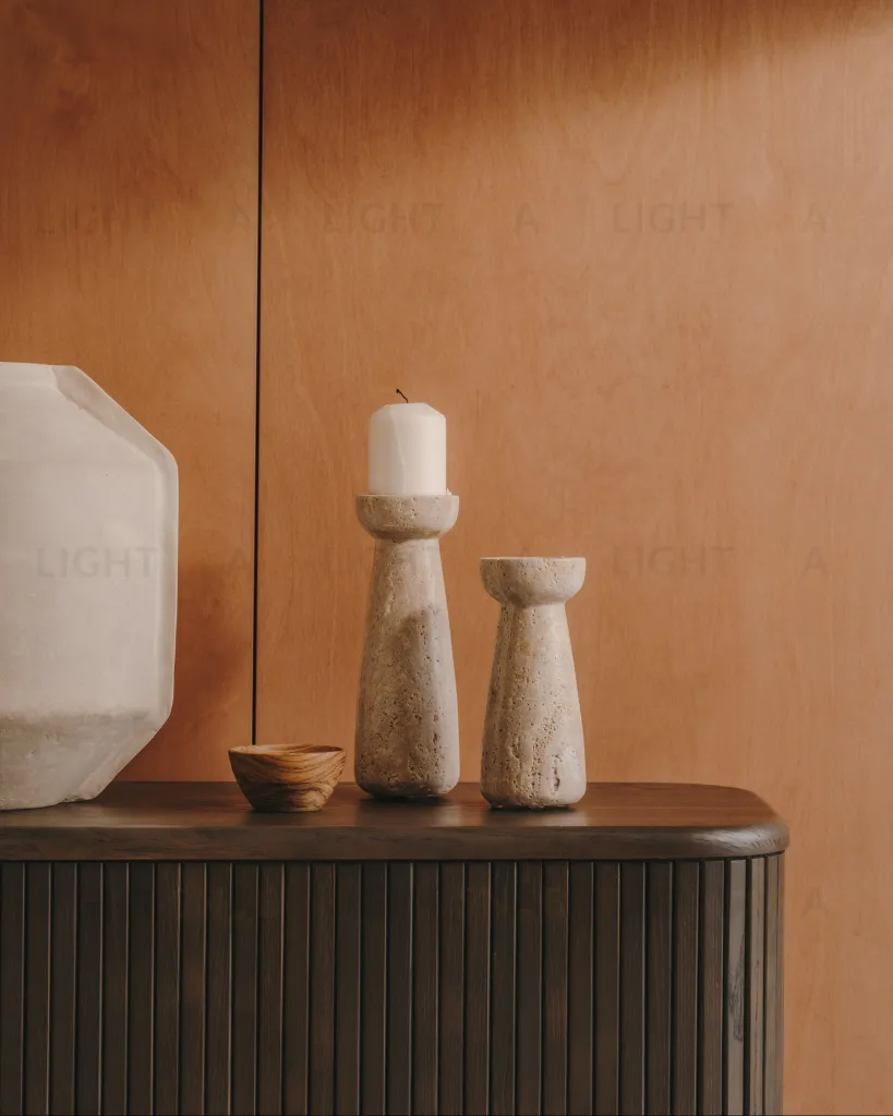 Маленький подсвечник из бежевого травертина Magan 210374