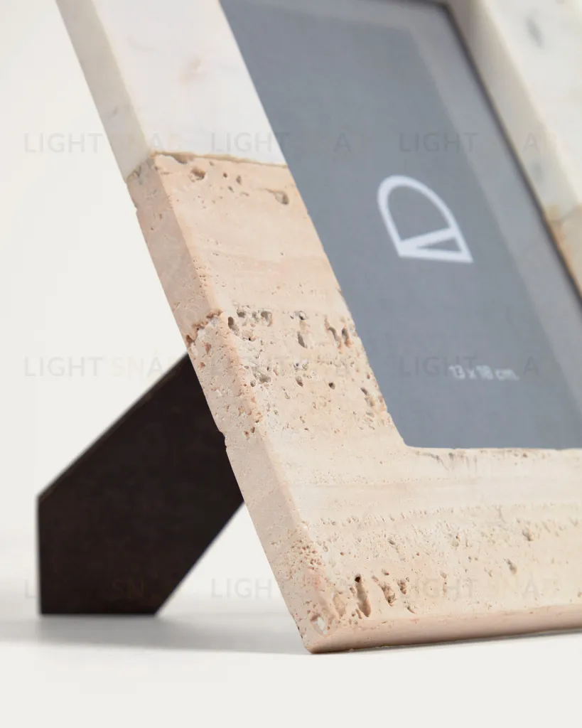 Рамка для фото Uria из белого мрамора и бежевого камня 23 x 18 см 106381