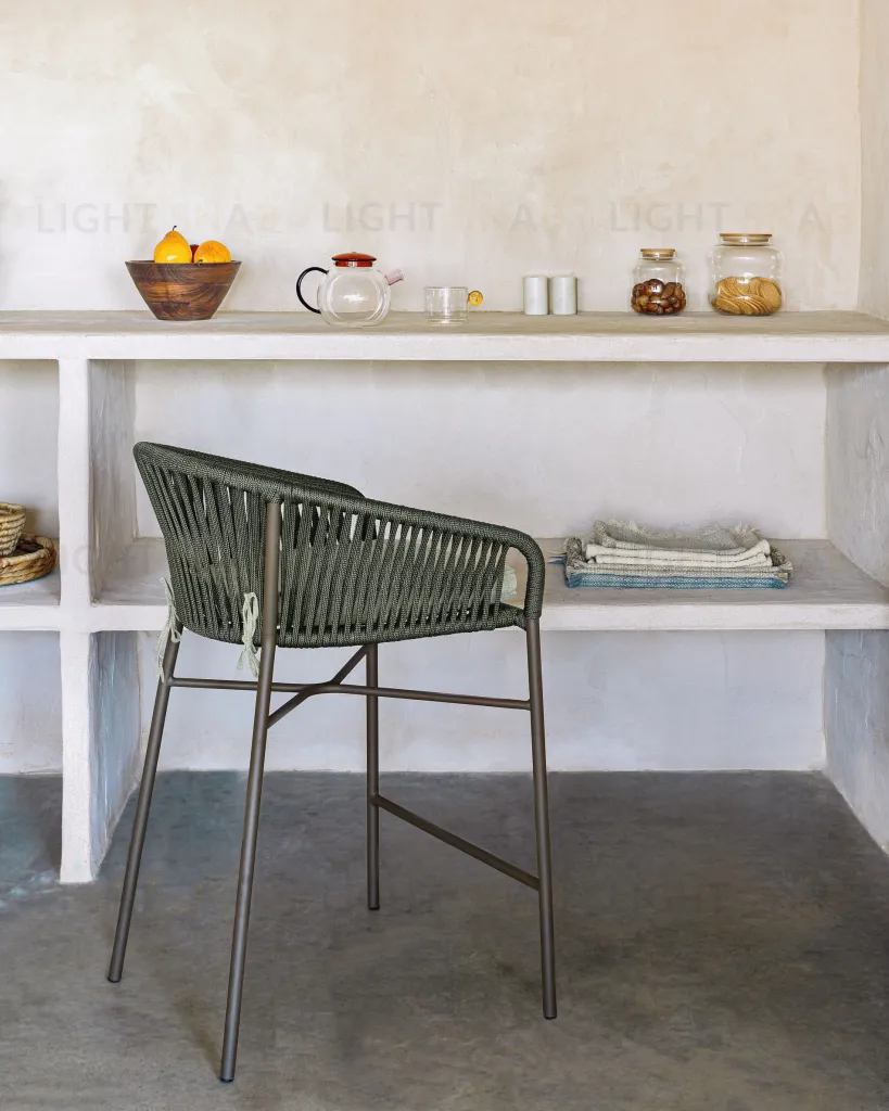 Стул полубарный Yanet из зеленой веревки, высота 65 см 098025