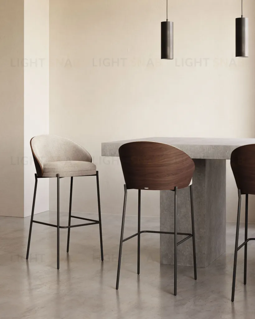Eamy Светло-коричневый полубарный стул с отделкой из шпона ясеня 178072