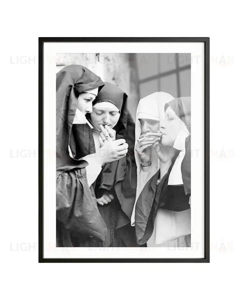 Постер Nuns smoking DZ25072220
