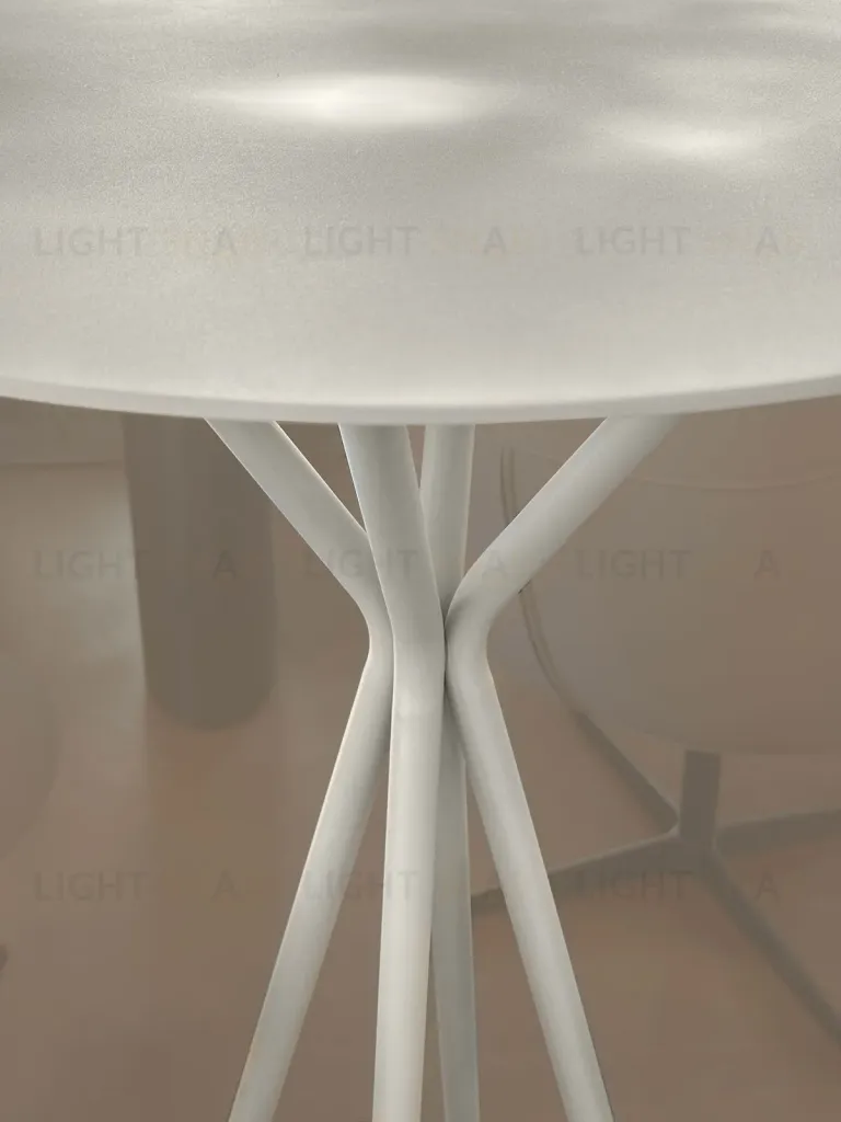Столик Lily Lily Bar Table