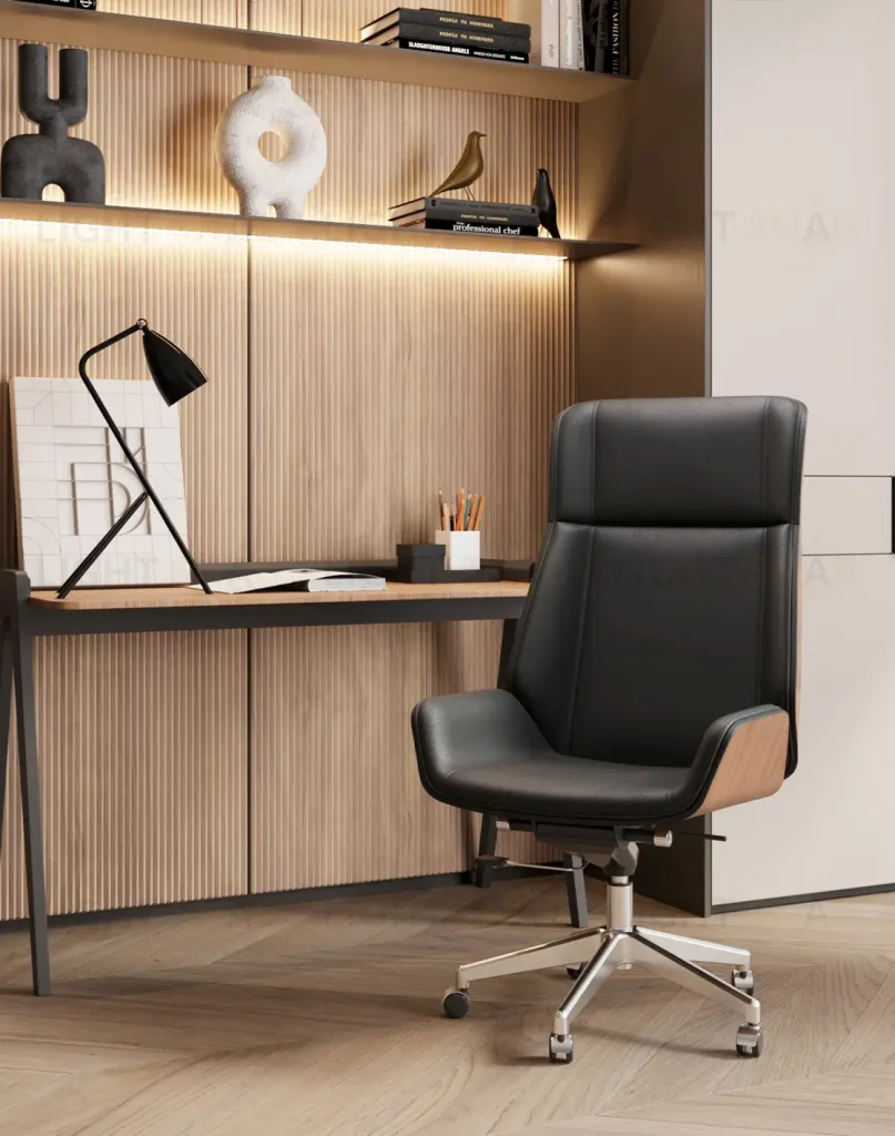 Кресло руководителя TopChairs Crown SN черный УТ000038530