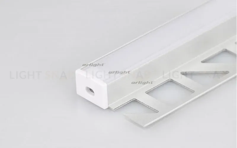 Заглушка Arlight ARH-DECORE-S12-LINE-EDGE с отверстием 023896 023896