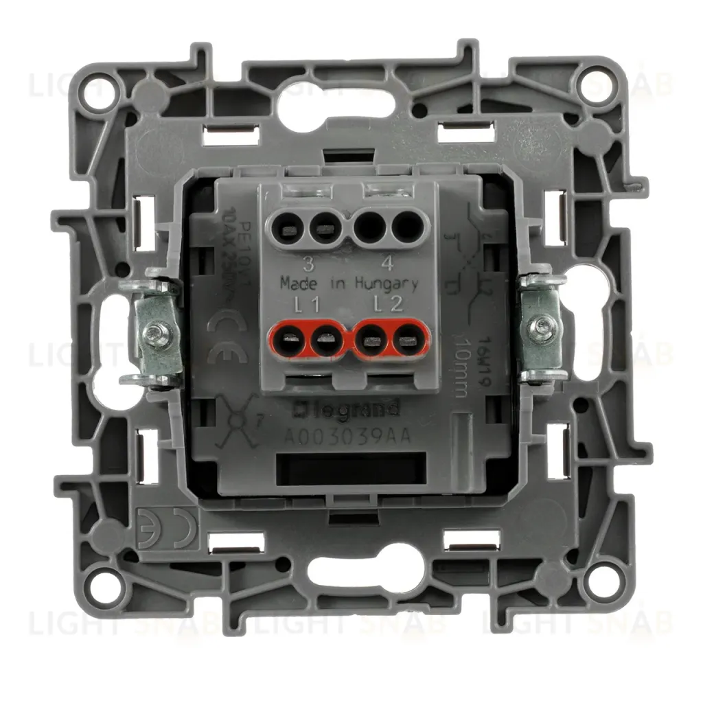 Переключатель одноклавишный промежуточный Legrand Etika 10A 250V алюминий 672409 672409