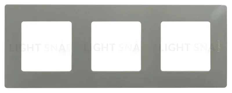 Рамка 3-постовая Legrand Etika светлая галька 672523 672523