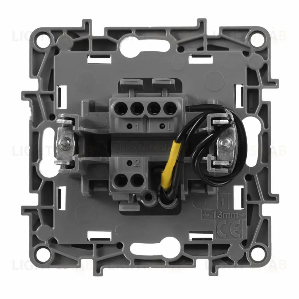Переключатель одноклавишный Legrand Etika 10A 250V слоновая кость 672305 672305