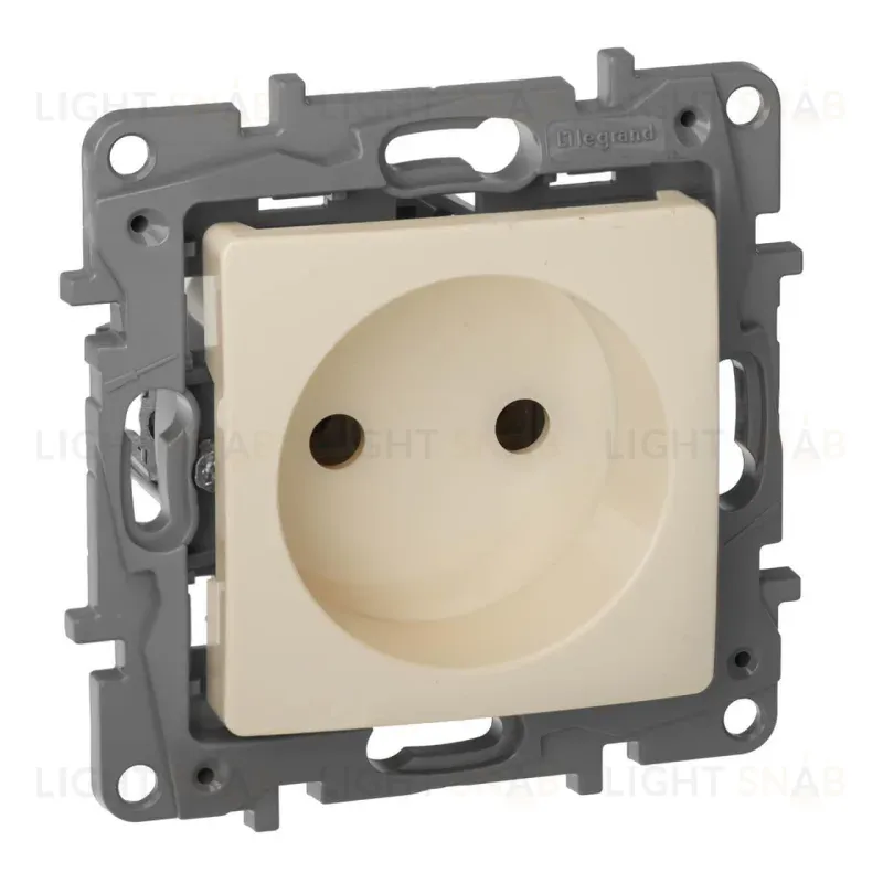 Розетка 2К Legrand Etika 16A 250V б/з винтовой зажим слоновая кость 672320 672320