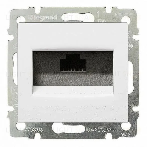 Розетка компьютерная RJ45 Legrand Valena 5e кат UTP с захватами белая 774230 774230